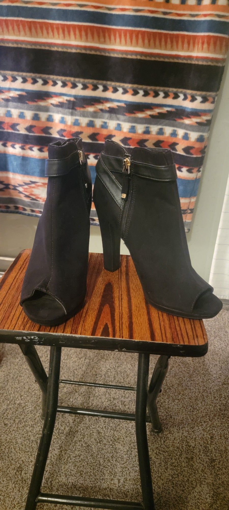 Sam And Libby Black Bootie Boots Size 9