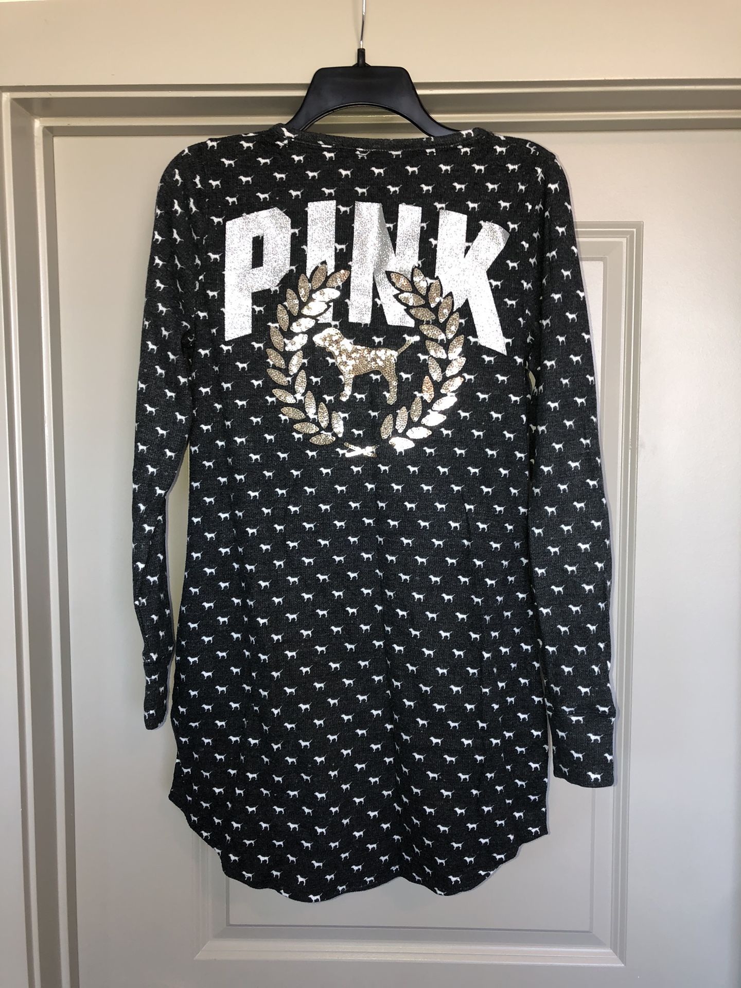 (NEW) Women’s Victoria Secrets Pink Henley Nightgown Size Medium