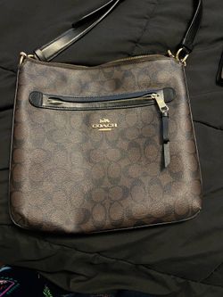 Like new Cross body Coach purse with Wallet