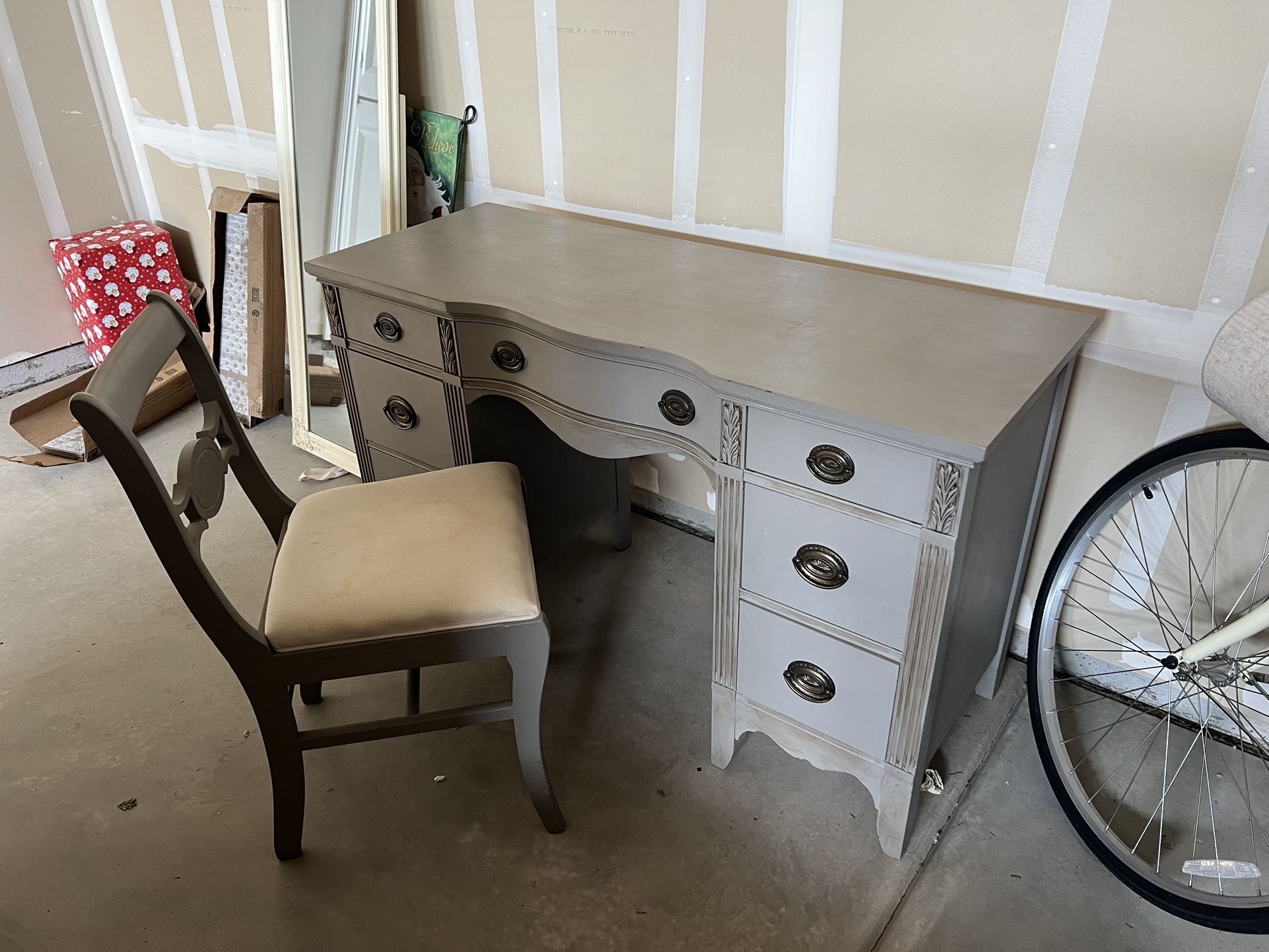 Small Desk & Chair