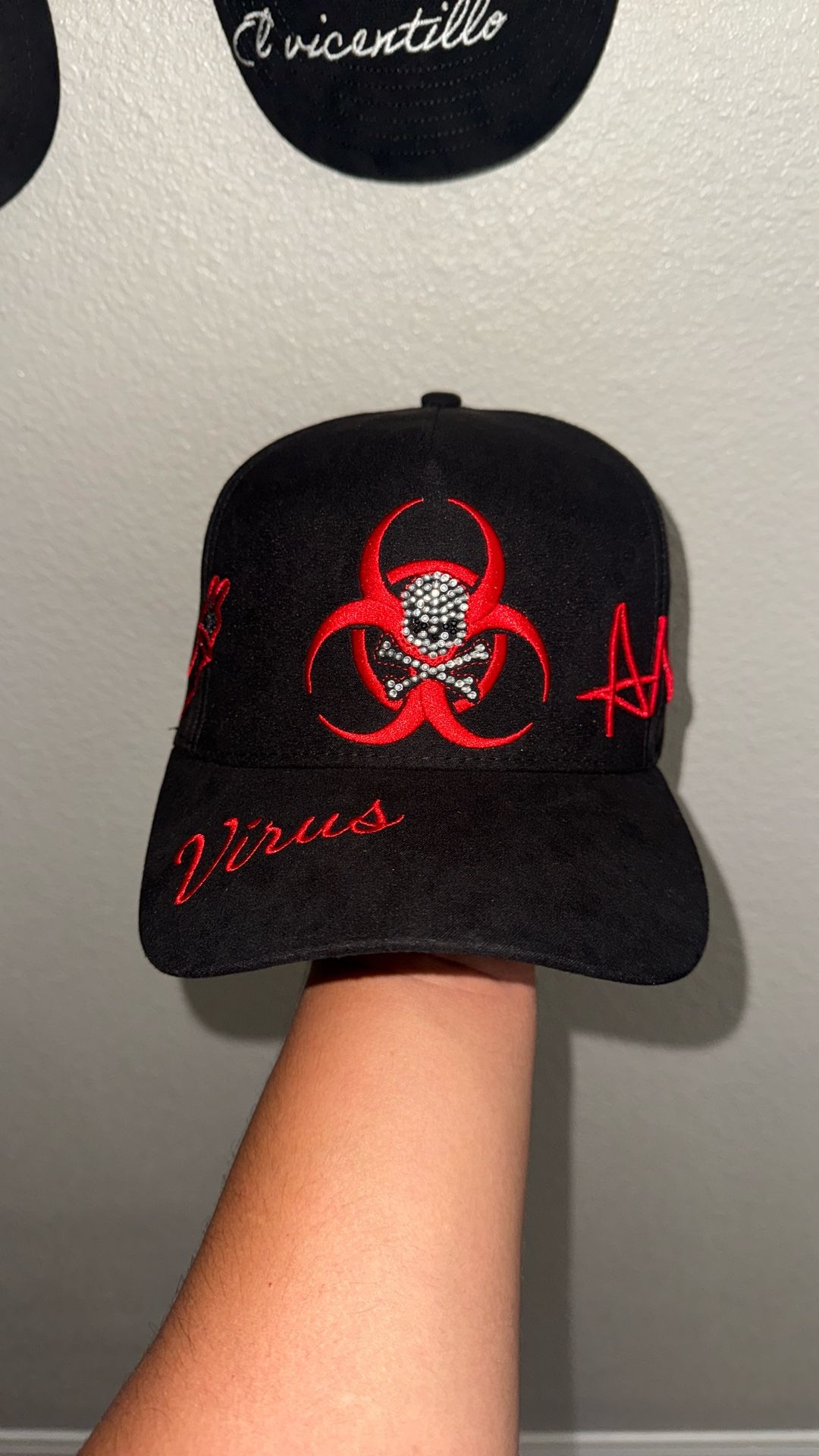 El Virus Antrax Hat