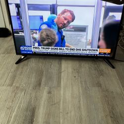 Insignia Tv 39 Inches With Remote