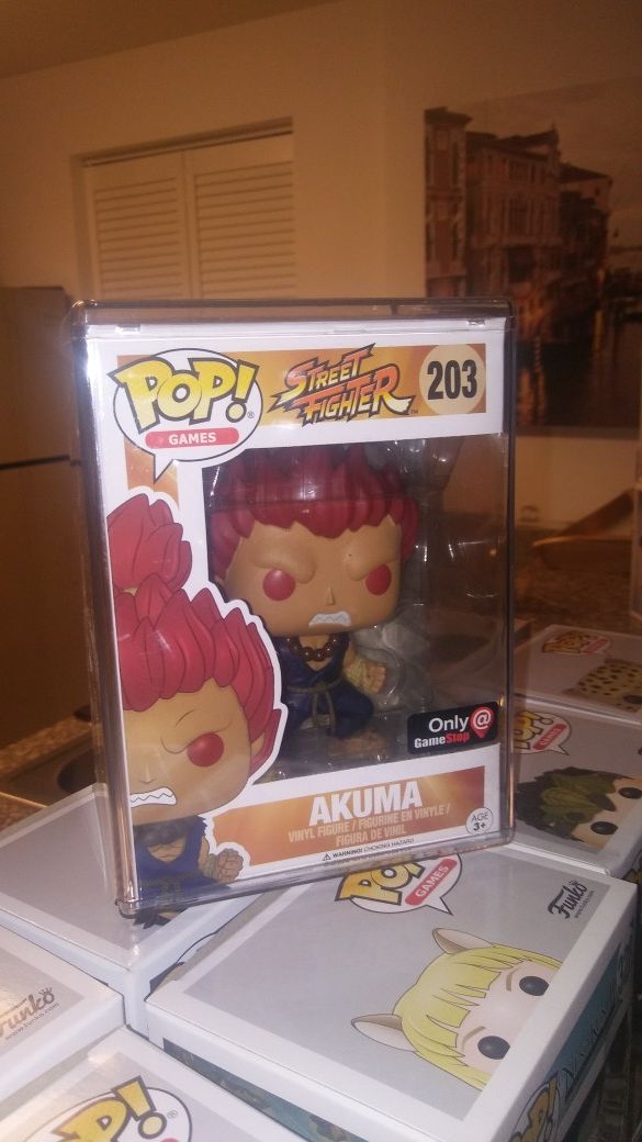 Funko Pop Akuma with protector GS exclusive