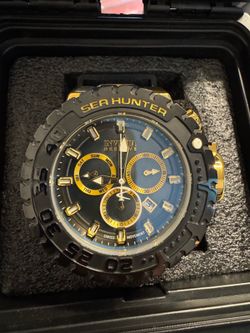 NEW Invicta Sea Hunter 41007 massive men’s good and black watch