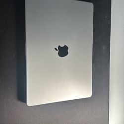 2024 M4 Macbook Pro 16gb Ram 512 GB Storage 