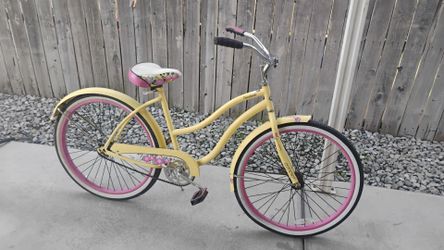 Beach cruiser women's bike
