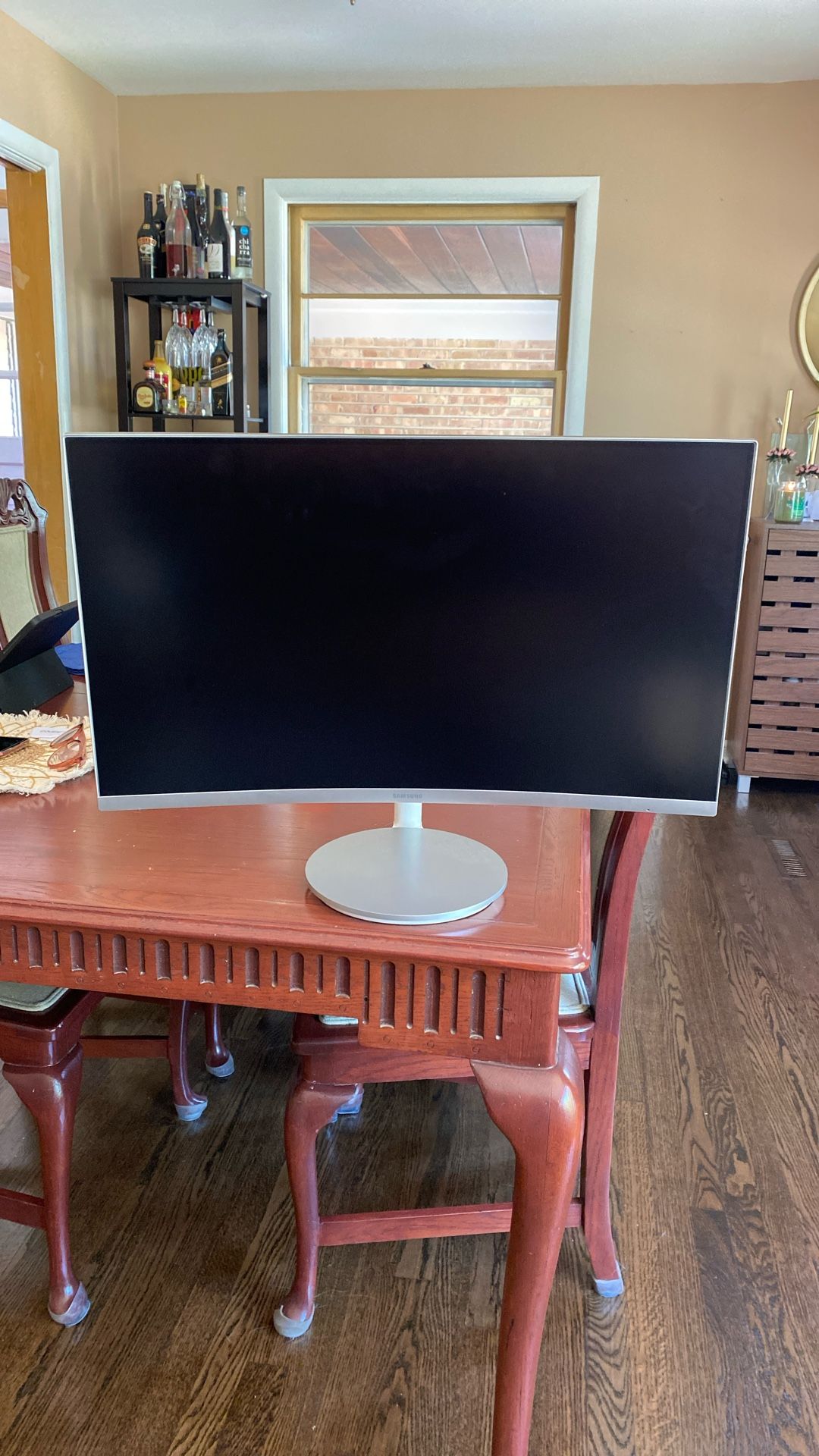 27 Inch Curved Samsung Monitor