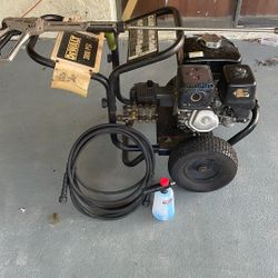 DewaltPressure Washer 