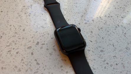 iWatch SE 44mm -  Great condition