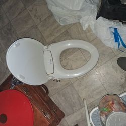 2 New Brondell Bidet's 