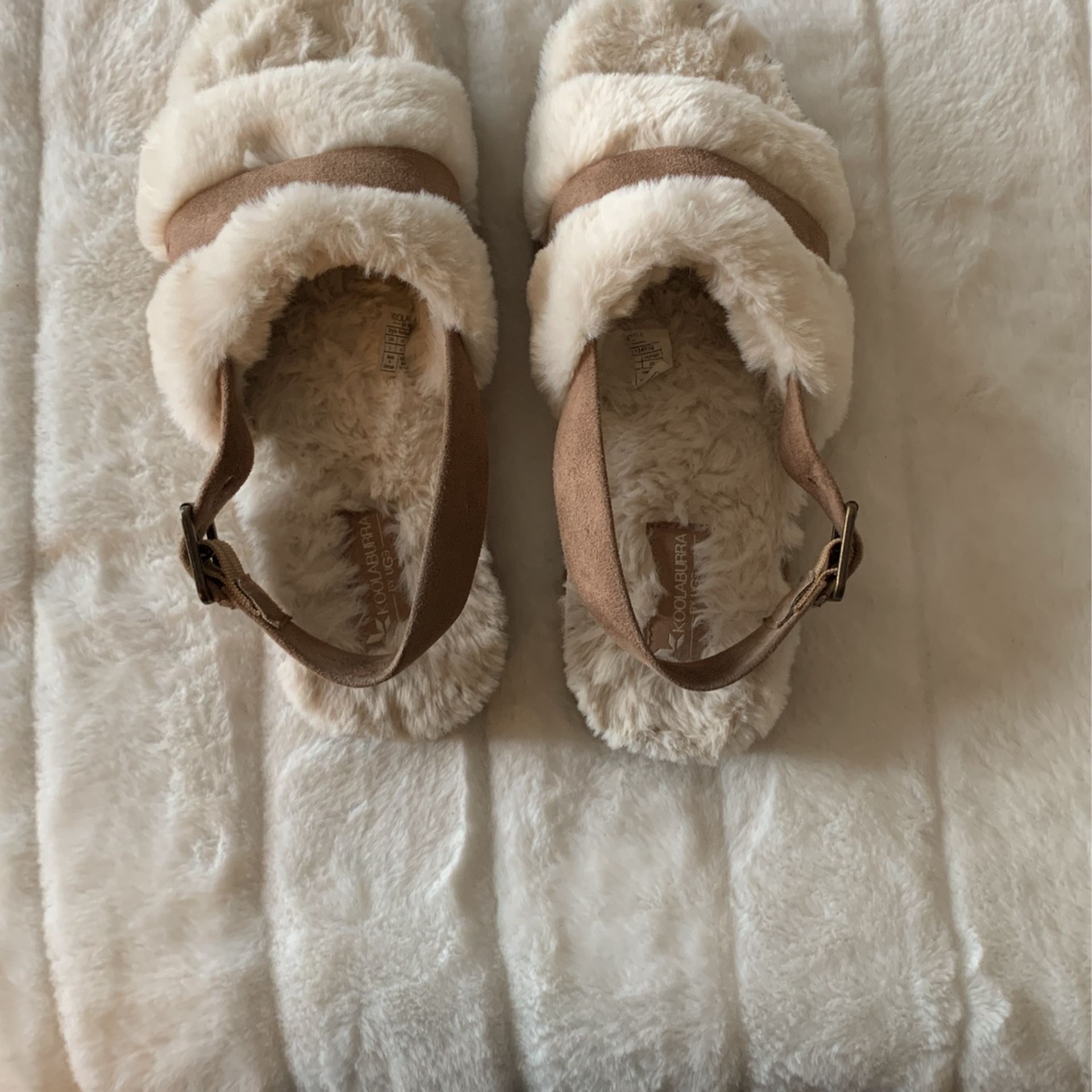 Ugg Koolaburra Comfy Shoes Sz 8