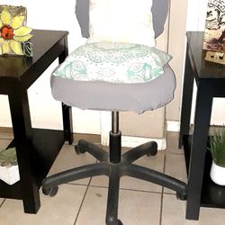 Black Side Tables/2 Mesitas Negras