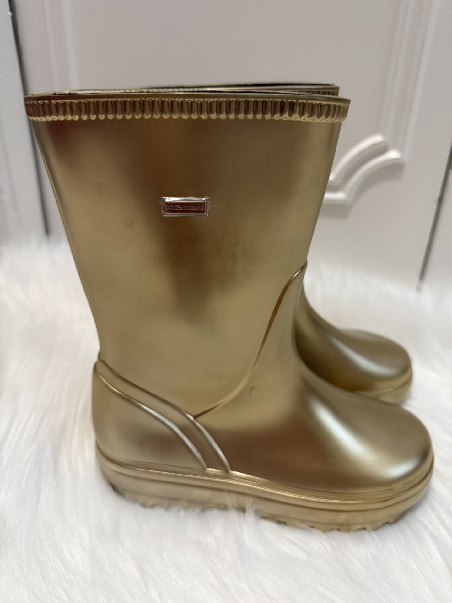 DOLCE & GABBANA Girls Gold PVC Pull On Rain Boots