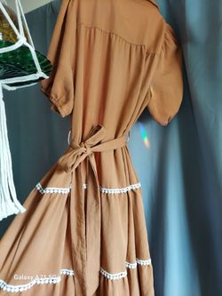 Pretty western style dress with pockets! never worn