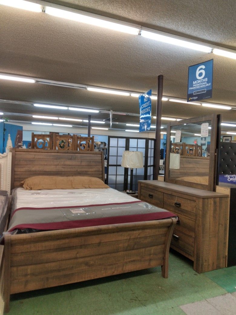 😍 Queen Frame Dresser Mirror 1 Nightstand All For $899