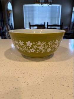 Vintage Pyrex 403 Spring Blossom “Crazy Daisy” 2½ Qt Mixing Bowl