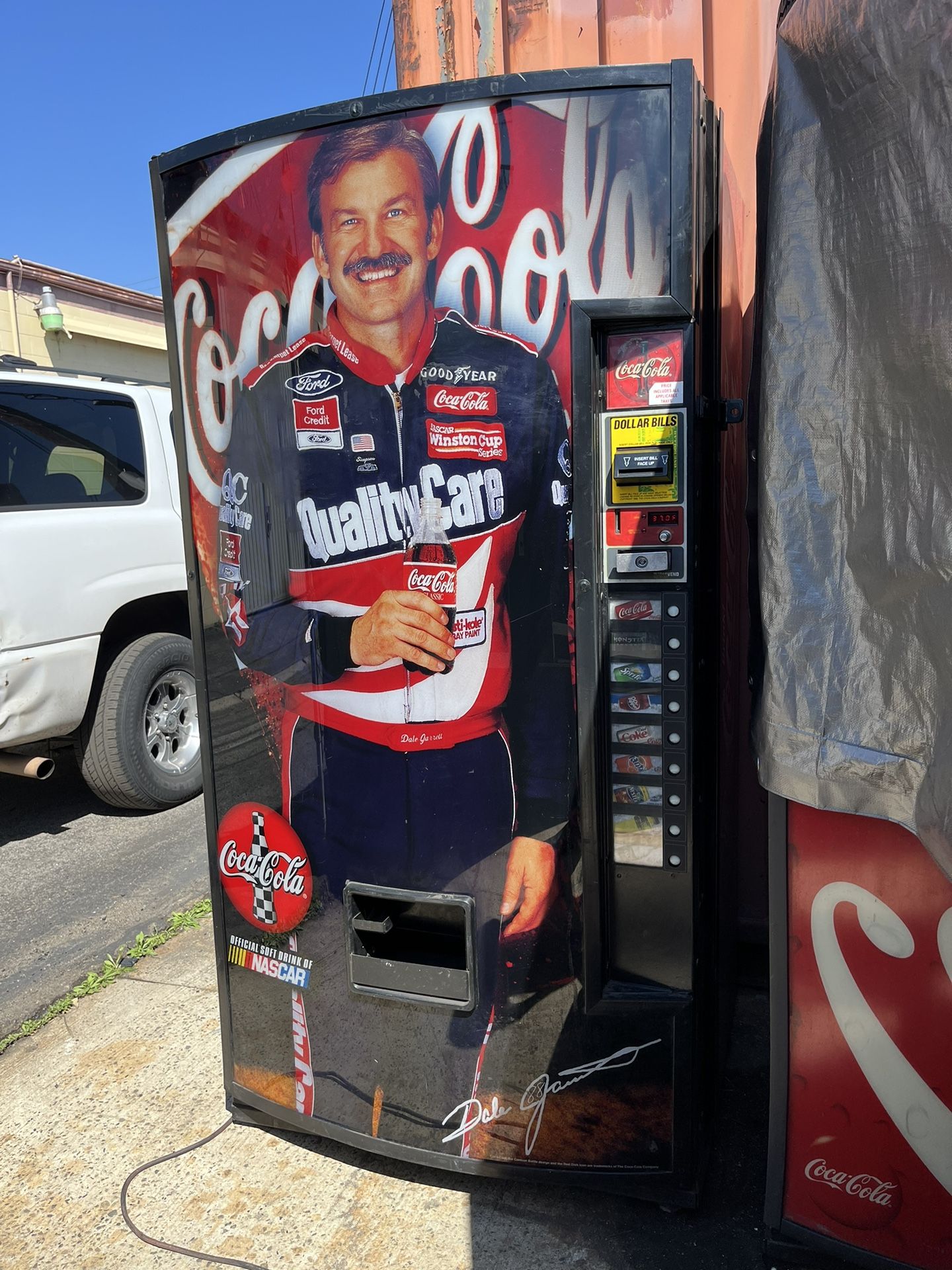 Royal 660 With MDB Credit Card Capable