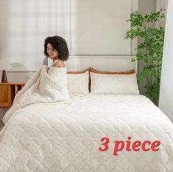 Velvet Quilt Set King Size - Luxury Lightweight Velvet Bed Comforter & 2 Pillow Shams | Oversized Coverlet Bedspread 3 Piece | Oeko-TEX All Season Bed