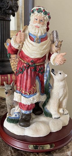 Brand New Santa Statu