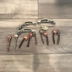 Neca Predator Trophy Skulls 