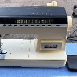 Singer Athena 2000 Sewing Machine Works Great With Pedal 