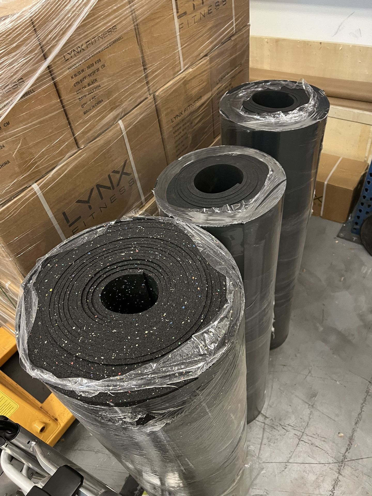 Rubber Flooring Rolls▪️Brand New▪️4ft X 16ft▪️ Multiple Available ▪️Click On Our Profile For More Fitness Equipment