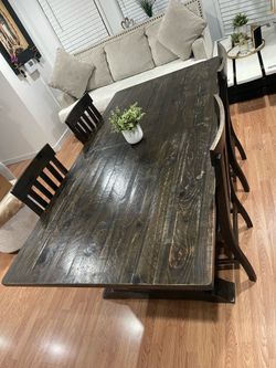 Real wood dinning table with chairs