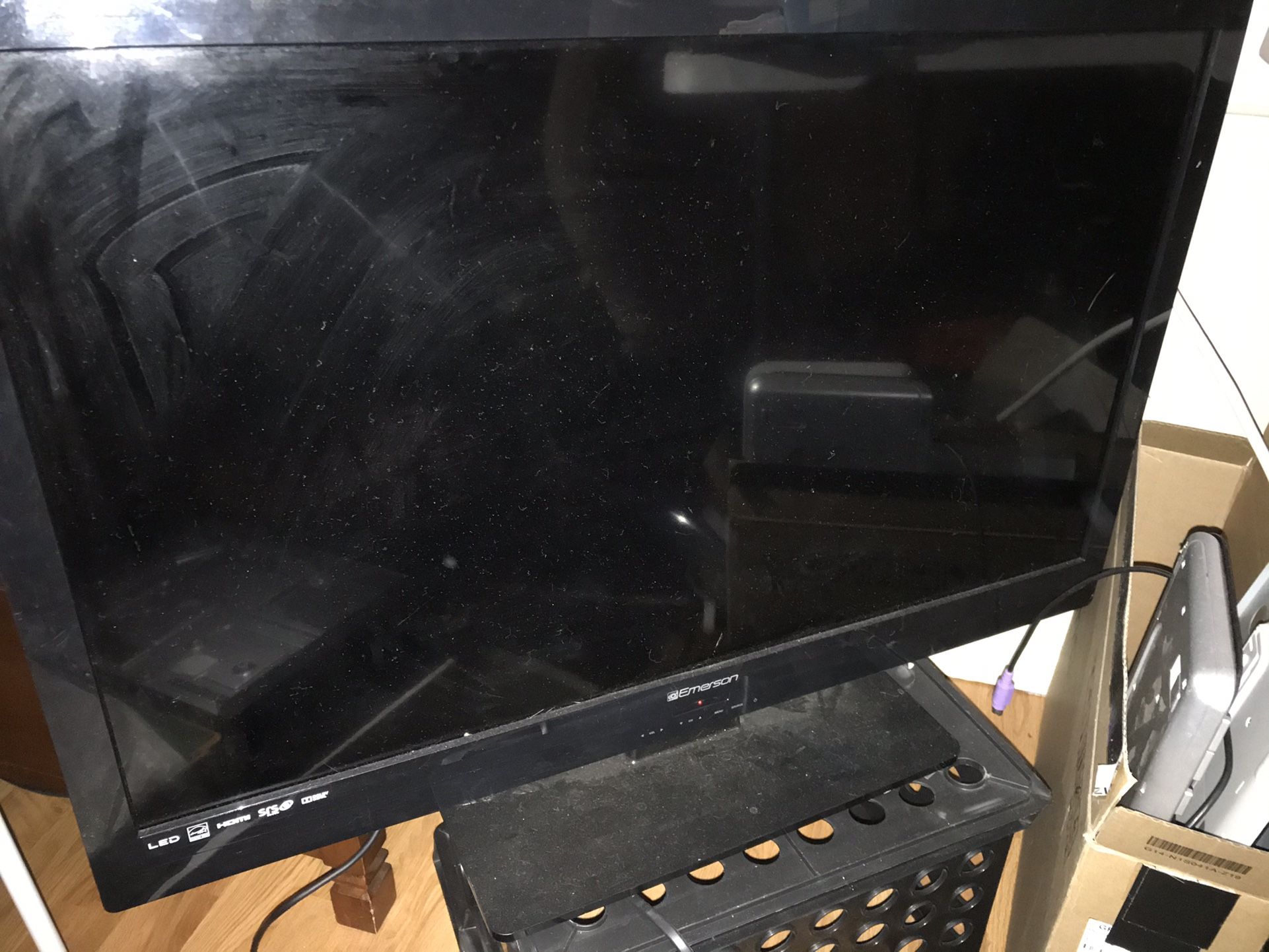 32” Emerson LED HDTV