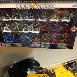 Nano MetalFigs Power Rangers.