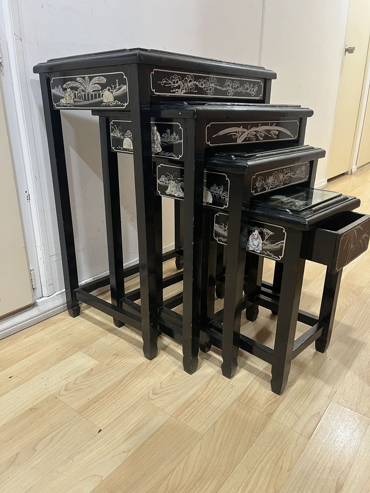 Set Of 4 Oriental Nesting Tables 