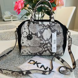 New With Tags Amazing DKNY Bag