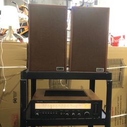 Vintage receiver with great speakers👍