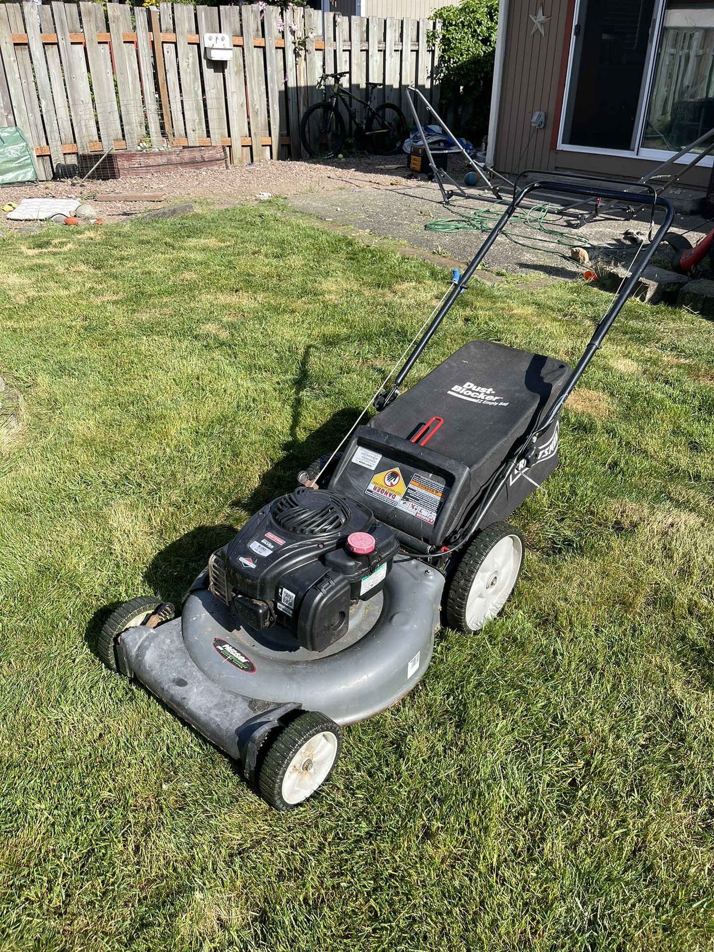 140cc Craftsman Silver Engine Series Lawn Mower for Sale in Maple Valley WA OfferUp