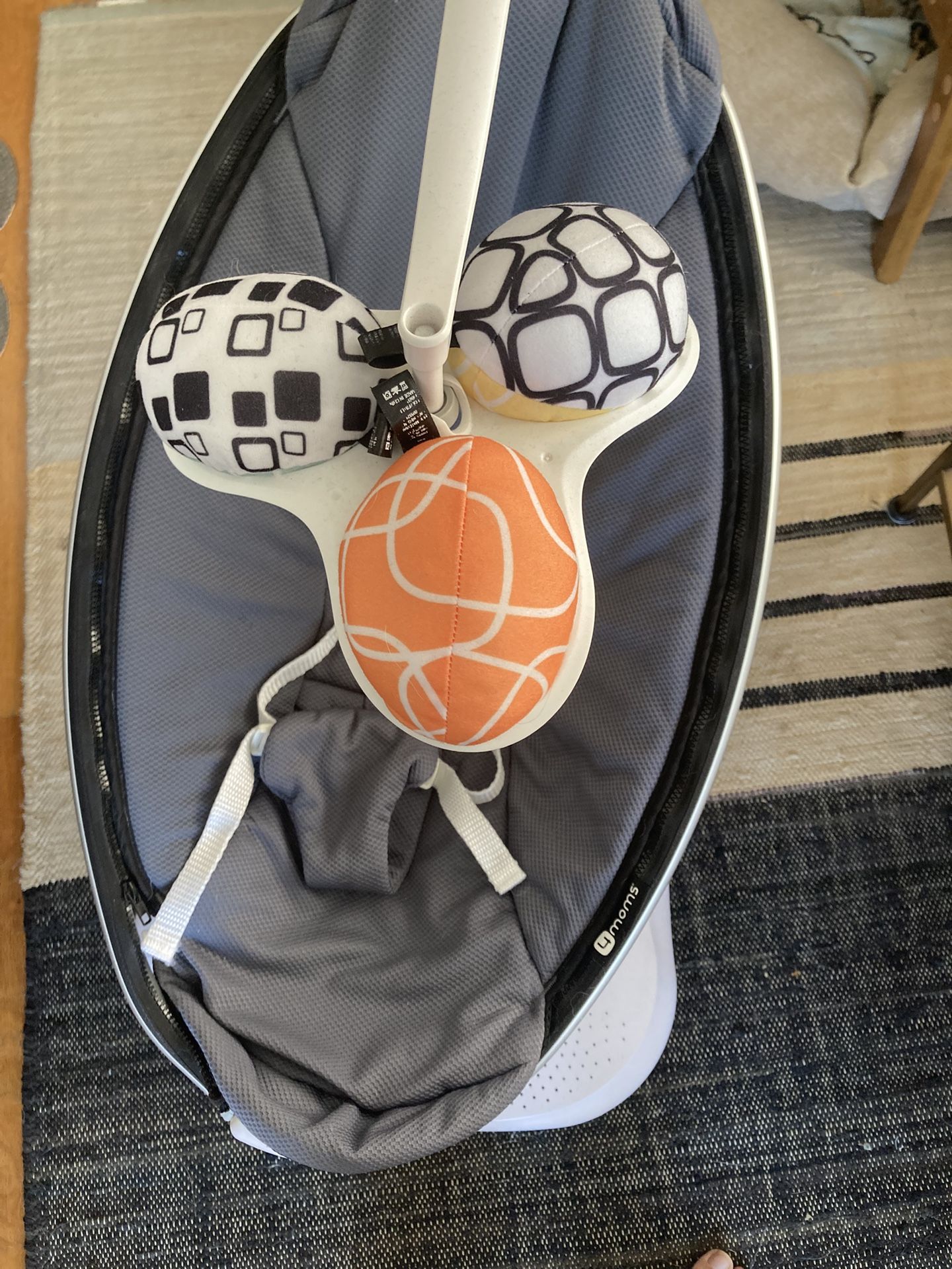 Mamaroo Baby Swing