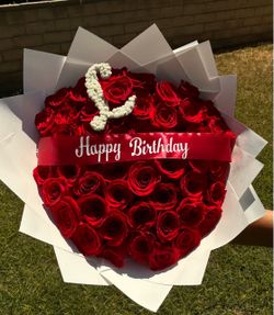 Custom Rose Bouquets / Ramos Buchones Birthdays, anniversarys, graduations, babyshowers,girlfriend proposal, engagement)