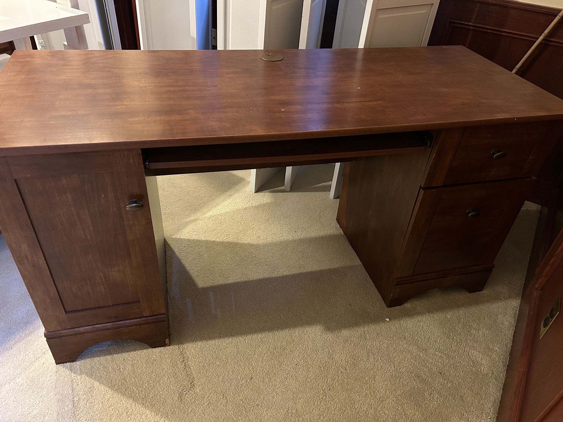 Huge Sunday Garage Sale In Bellevue Lakemont 