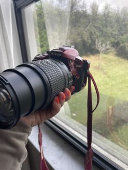 Like-New Nikon D5300 DSLR