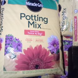 Miracle Grow Potting Mix 