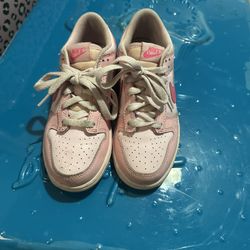 Pink Nike 