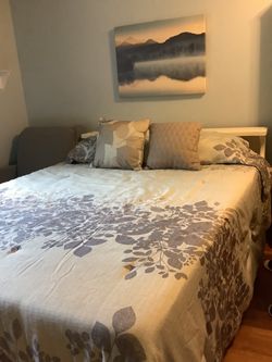 Shabby Chic Queen size solid wood Bedroom Set $200, additional furniture available $5 and up