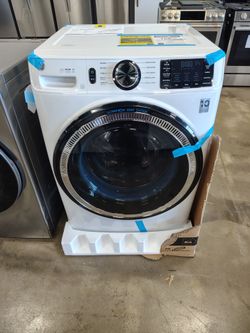 GE 4.8cu Smart front load washer