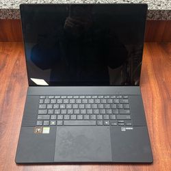 Asus H7606W Laptop