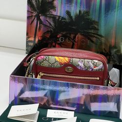 GUCCI SMALL Crossbody bag