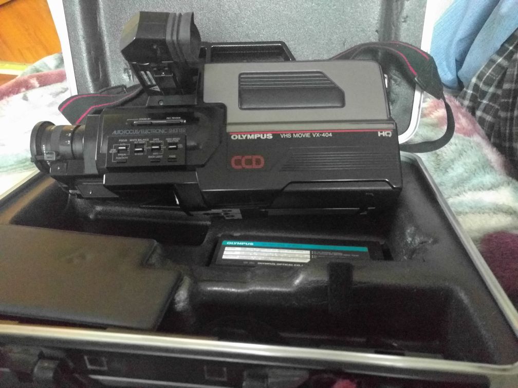 Olympus VHS movie camera vx404