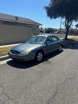 2000 Ford Taurus