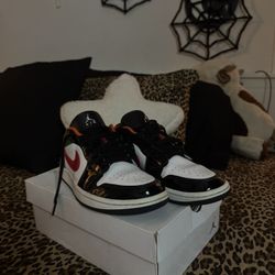 Nike Air Jordan 1 Low SE trainers