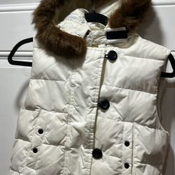 Gap  Beige Puffer Vest White Faux Fur