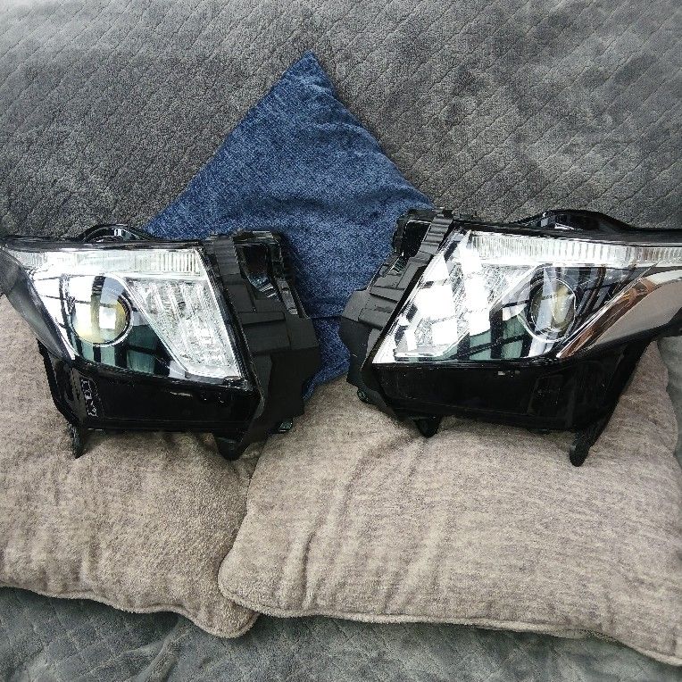 2015 -2019 Gm Cadillac Headlights