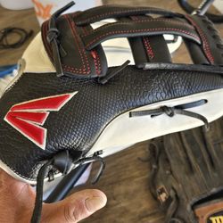 Softball & Baseball Glove 
