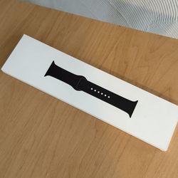 APPLE 40MM SPORT BAND BLACK OPEN-BOX UNUSED